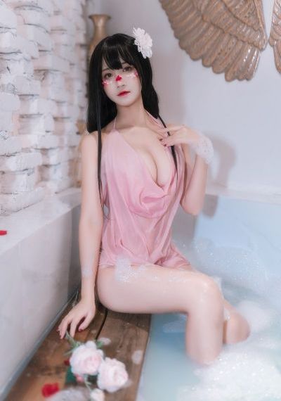 《乳色吐息》免费观看